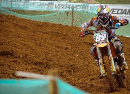 华体会官网_斯特拉斯堡官方宣布，700万欧元引进敦刻尔克边锋亚辛，队报确认潜力新星加盟