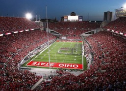 华体会_埃迪-豪揭秘，曼城首开记录时，纽卡斯尔仅十人应战