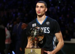 【华体会官网】德拉富恩特公开力挺莫拉塔，关键先生状态回归在即，西班牙队信心满满